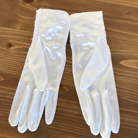 NEW Rosette White Wrist-length Formal Gloves Ruched - Picture 4 of 4